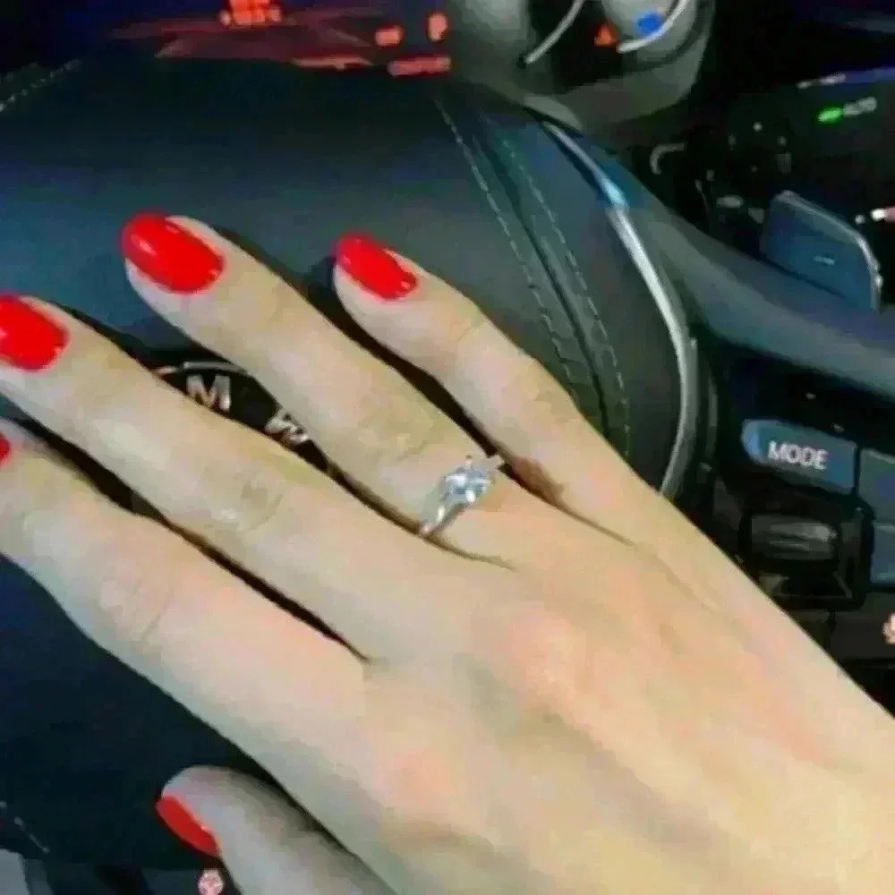 New Silver Princess 👸 💍 - Picture 3 of 5